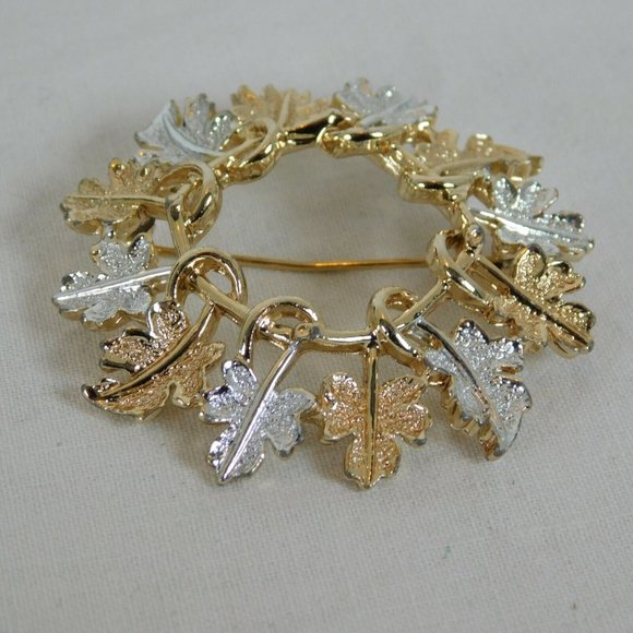 Sarah Coventry Garland Silver Gold Oak Leaf Circular Round Brooch Pin Vintage - Picture 2 of 6